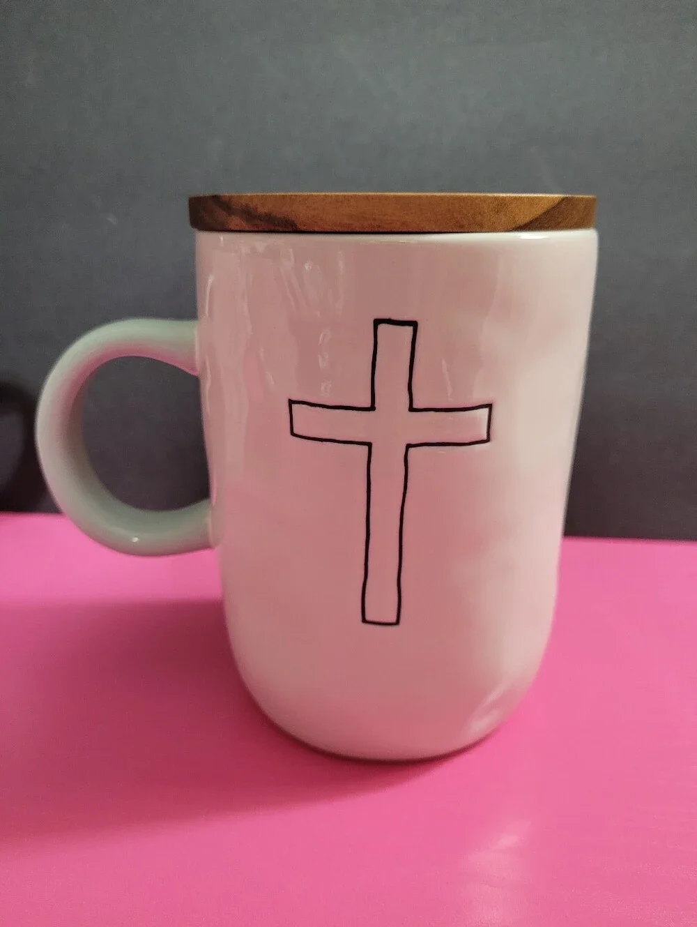 Rae Dunn Artisan Collection Let Us Rejoice Cross Mug With Wooden Lid (0002)